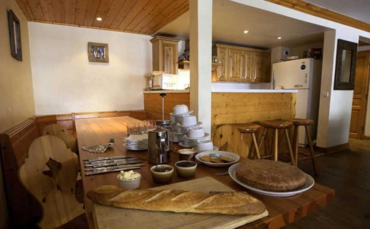 Chalet Cristal 2, Val dIsere, DIning Area